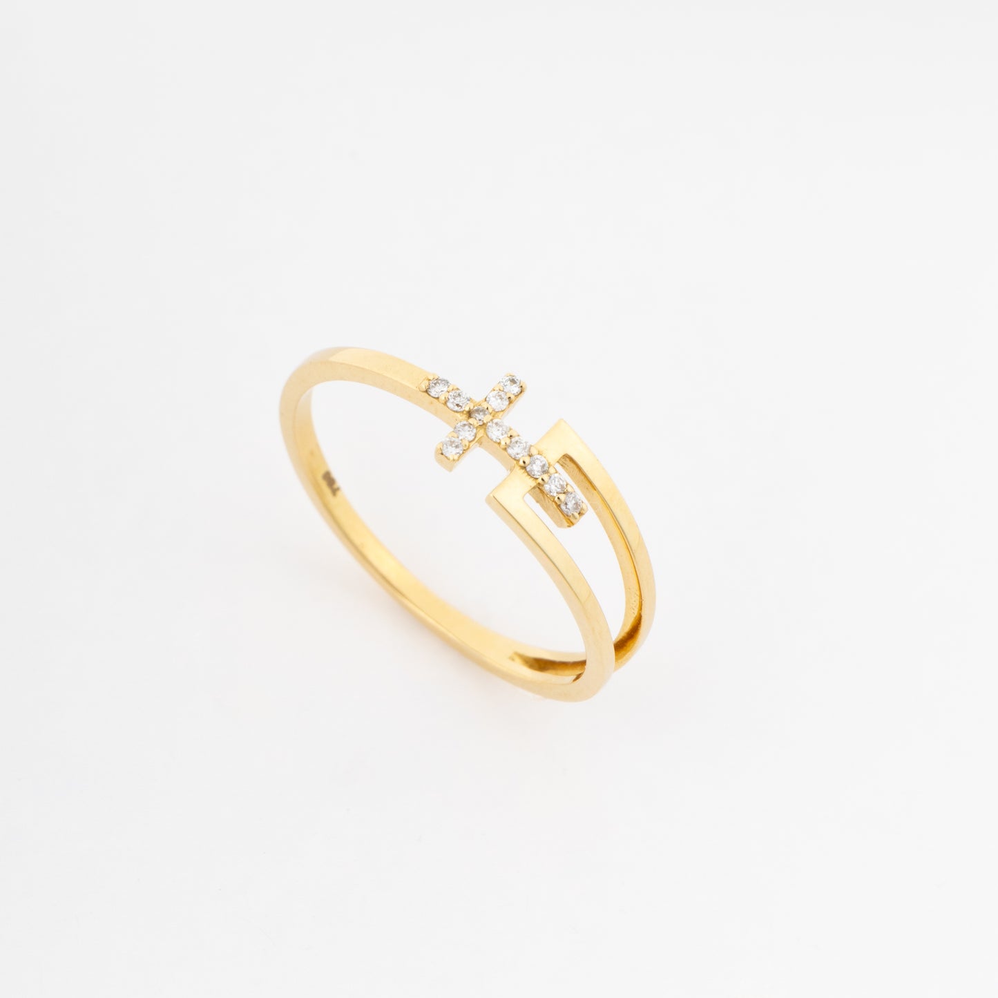 18K Gold Across Ring
